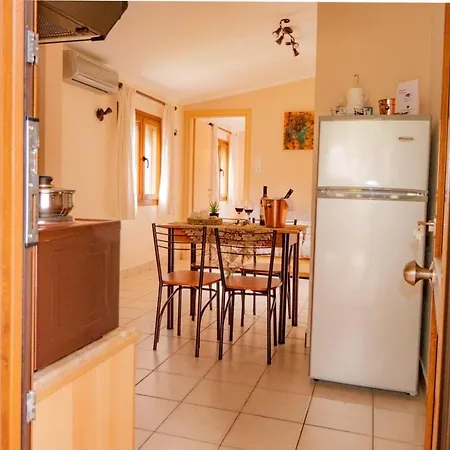 Vakantiehuis Small Paradise *