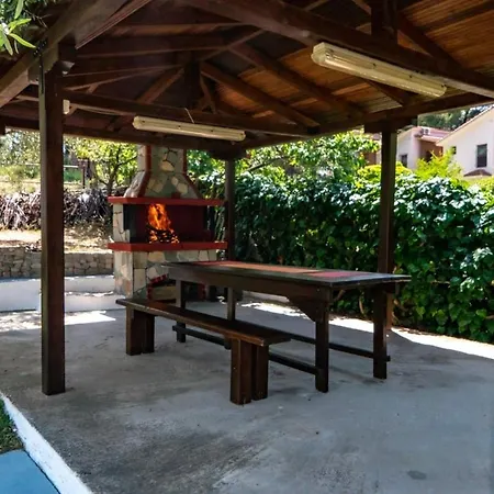 Holiday home Small Paradise