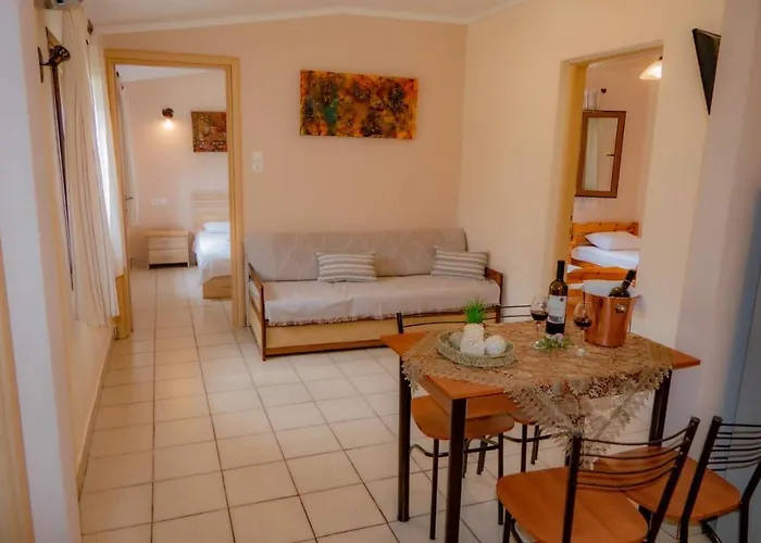 Small Paradise Nikiti (Sithonia)